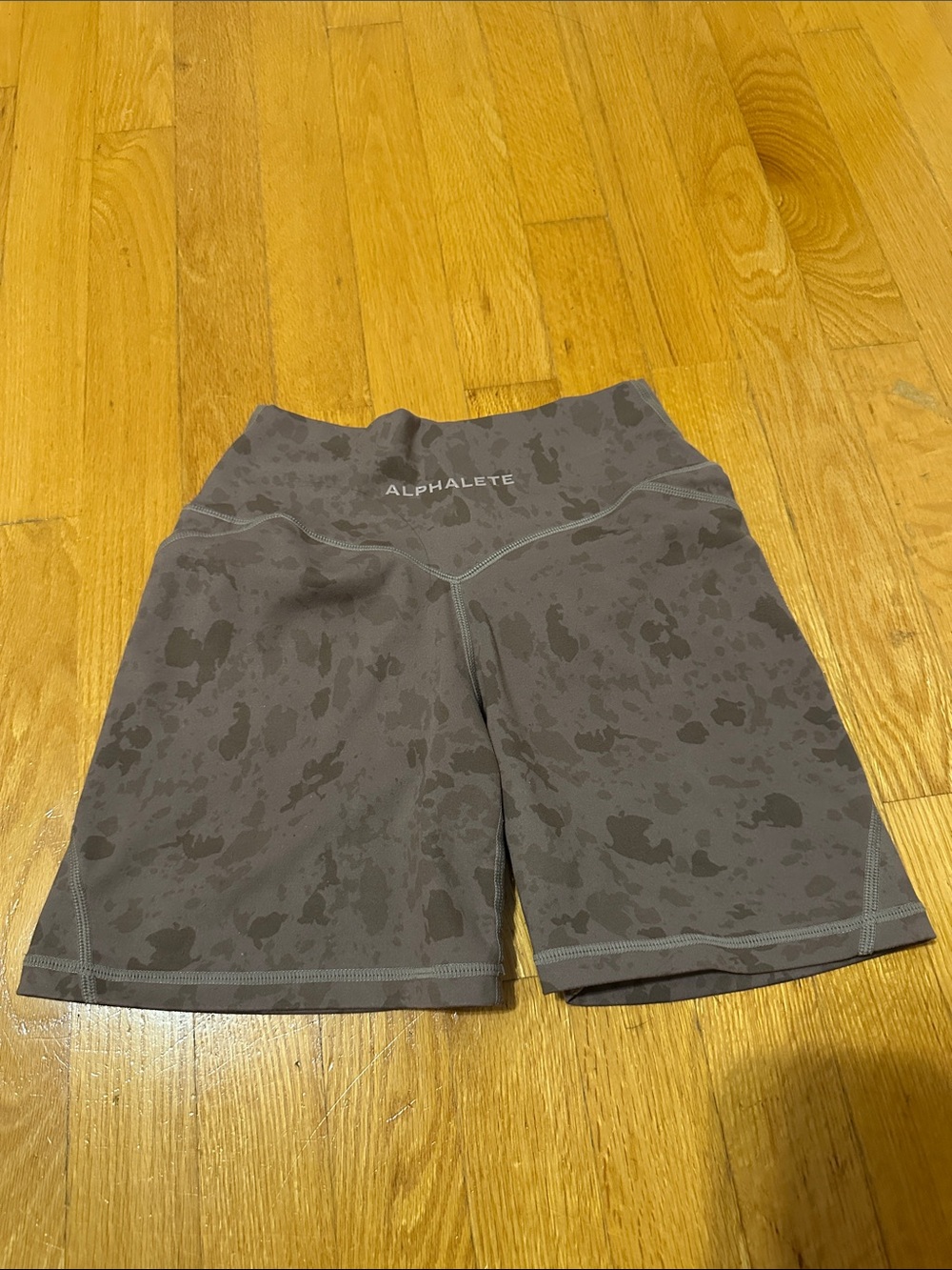 Alphalete Women's Dark Gray Camo Bike Shorts